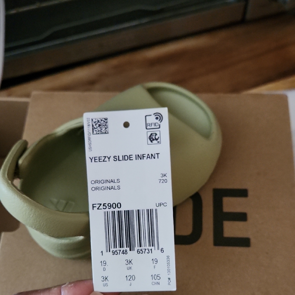 Adidas Yeezy Slide Infant - Resin Green - Picture 4 of 6